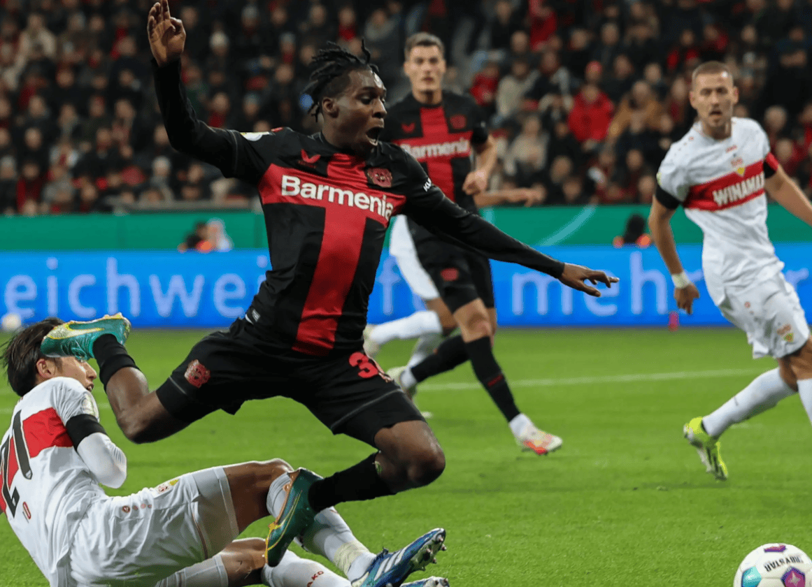 赛后门兴格拉德巴赫调整名单以备德甲；内部沟通环节打磨；震撼外界；医务组通报恢复的简单介绍